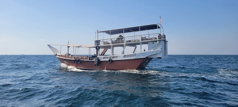 half day or full day dhow cruise in Musandam Khasab